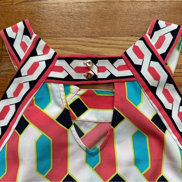 Crown & Ivy Shift Dress - Geometric Print - Picture 8 of 10